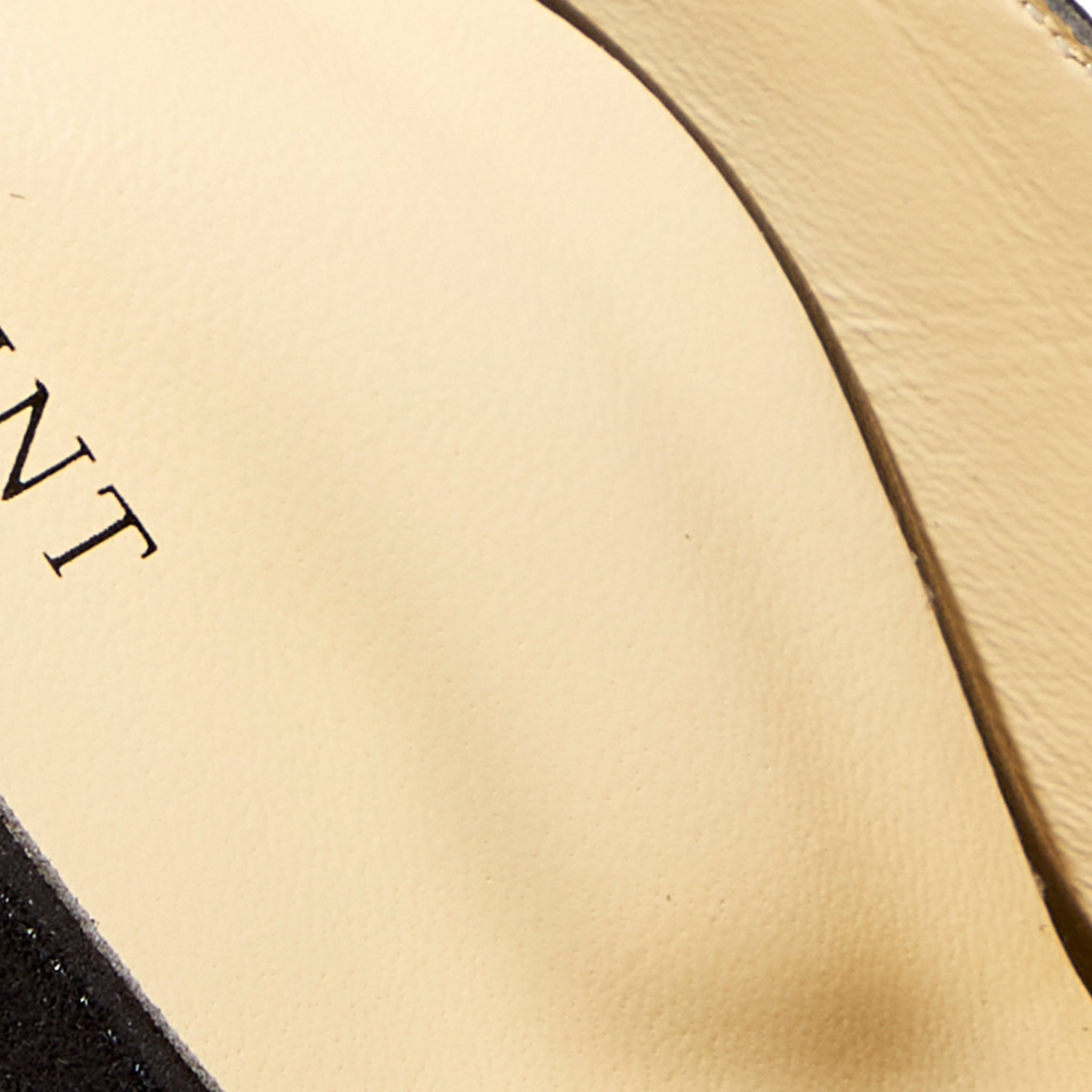 Sarah Flint arch support shoe detail